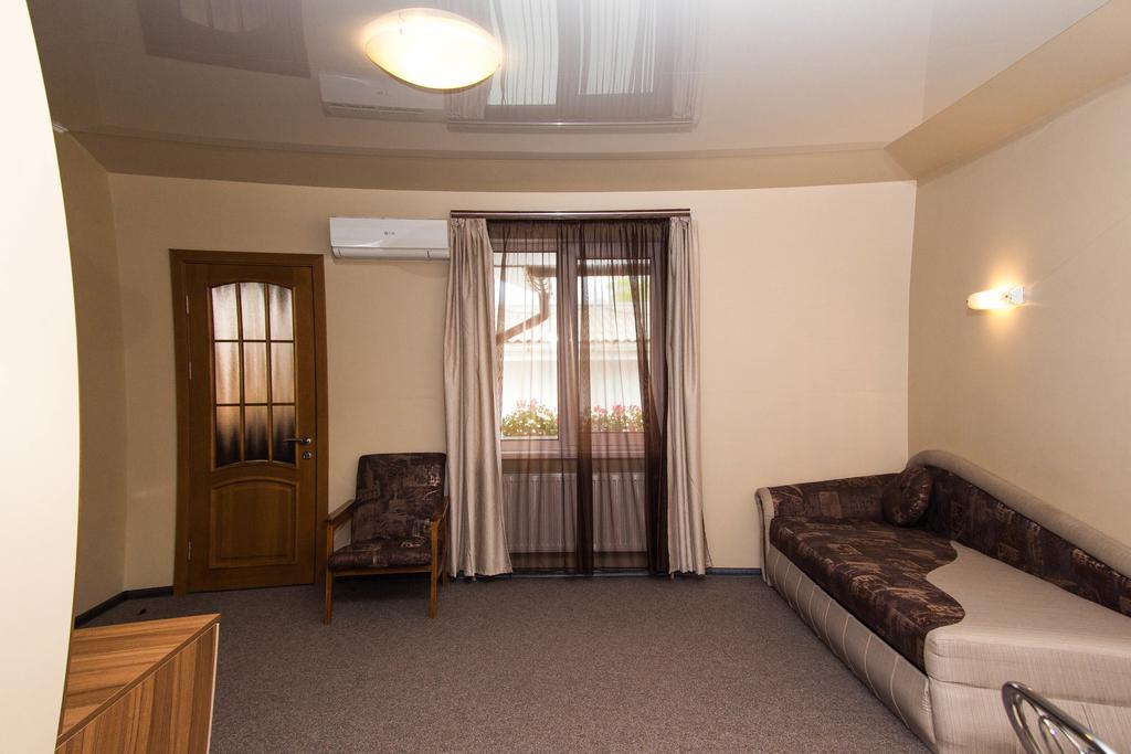 Yuzhniy Dvorik Aparthotel Odessa Luaran gambar